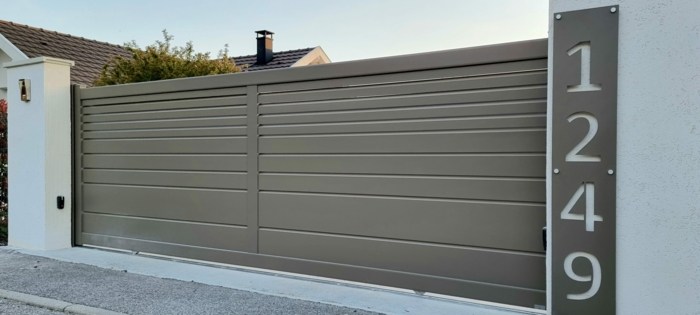 Portail coulissant motorisé en BFT Help one Tec