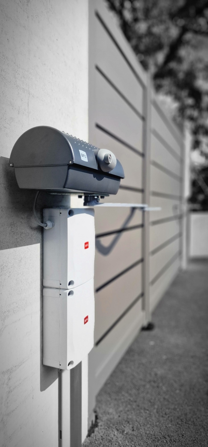 Help one Tec moteur électrique BFT IGEA BT